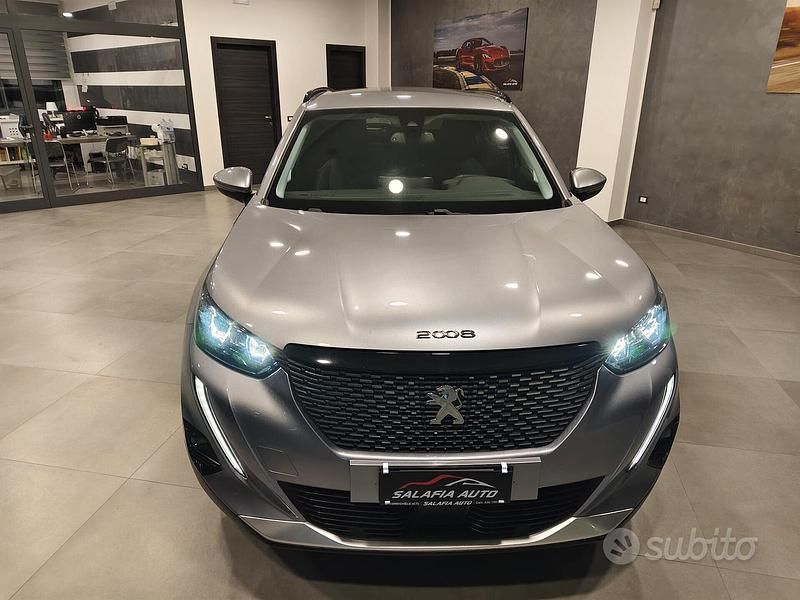 Usata Peugeot 2008 Allure 110 CV (80 kW) 2021 Grigio SUV