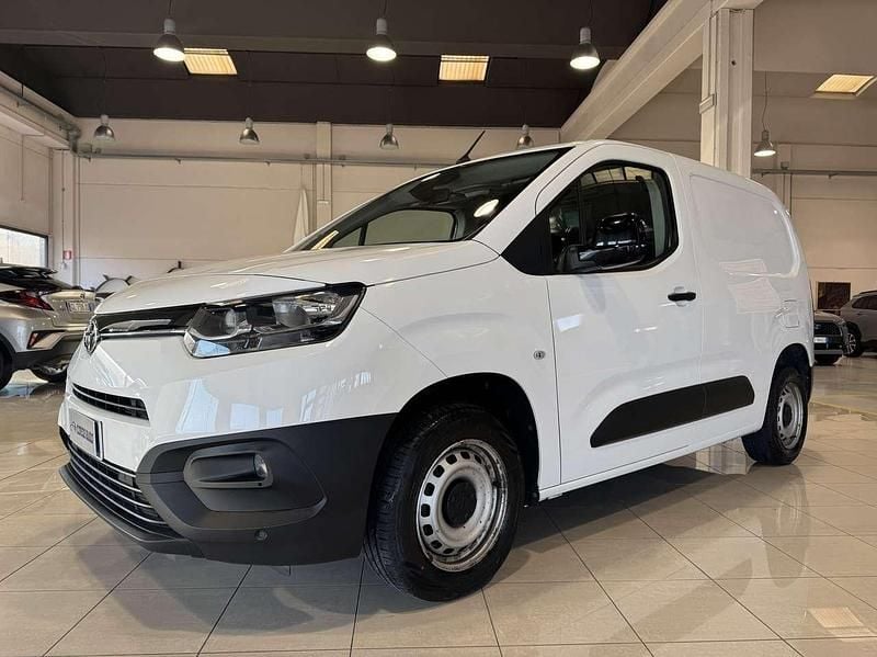 Bianco Usata 2021 Toyota Proace City City Monovolume | 8990 € (Super prezzo) - Immagine 1/4