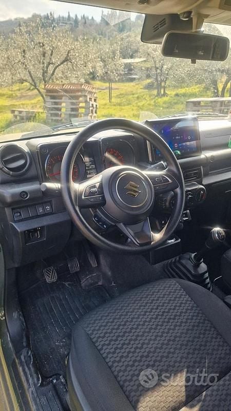 Second-hand Suzuki Jimny 102 CP (75 kW) 2023 Verde SUV