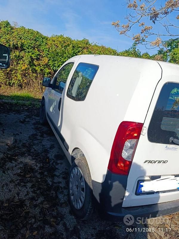 Usata Fiat Fiorino 95 CV (69 kW) 2015 Bianco Monovolume