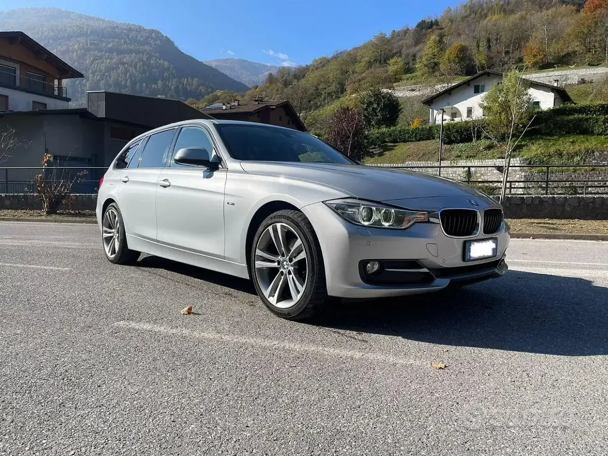 Usata BMW 320 Comfort Edition 184 CV (135 kW) 2013 Grigio Station wagon