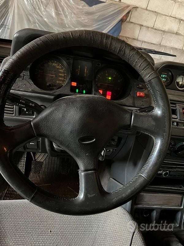 Usata Mitsubishi Pajero 95 CV (69 kW) 1993 Verde SUV