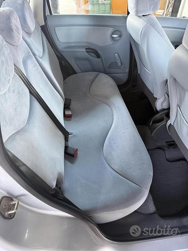 Usata Citroën C3 60 CV (44 kW) 2002 Grigio Utilitaria