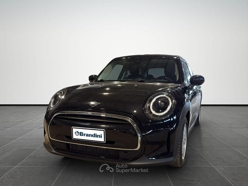 Usata Mini One Clubman Essential 75 CV (55 kW) 2022 Nero Station wagon