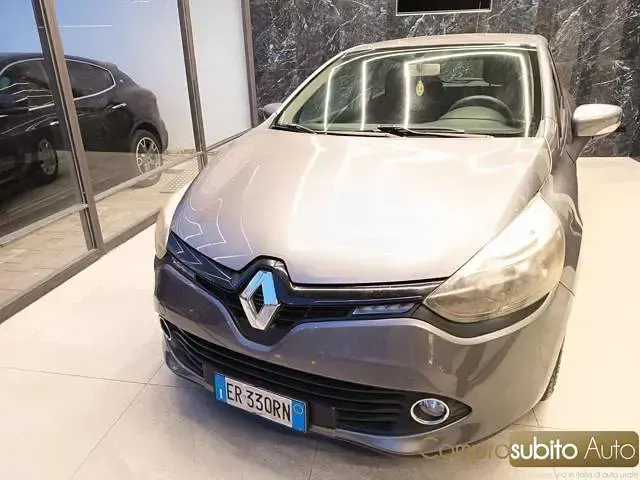 Usata Renault Clio IV 73 CV (53 kW) 2013 Grigio Berlina