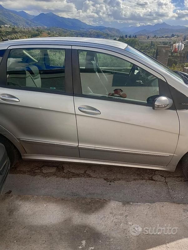 Usata Mercedes A200 95 CV (69 kW) 2008 Grigio Berlina