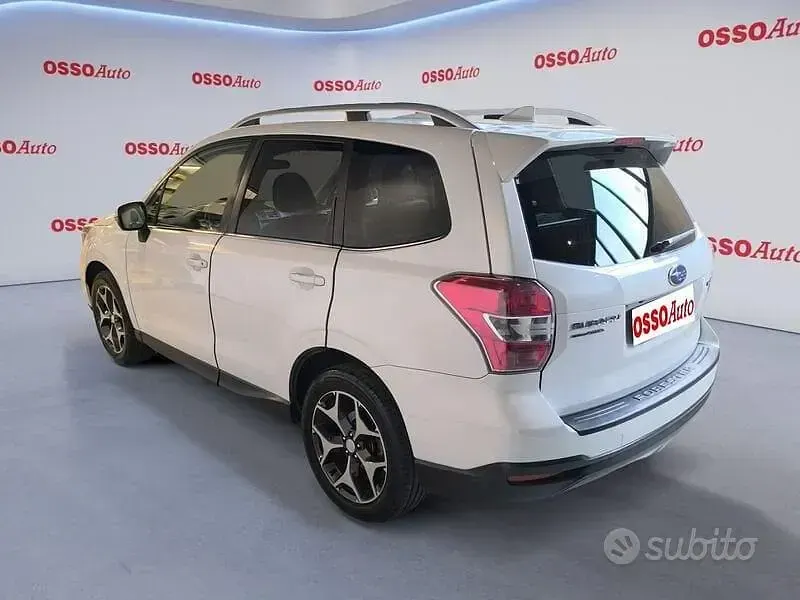 Usata Subaru Forester 147 CV (108 kW) 2015 Bianco SUV