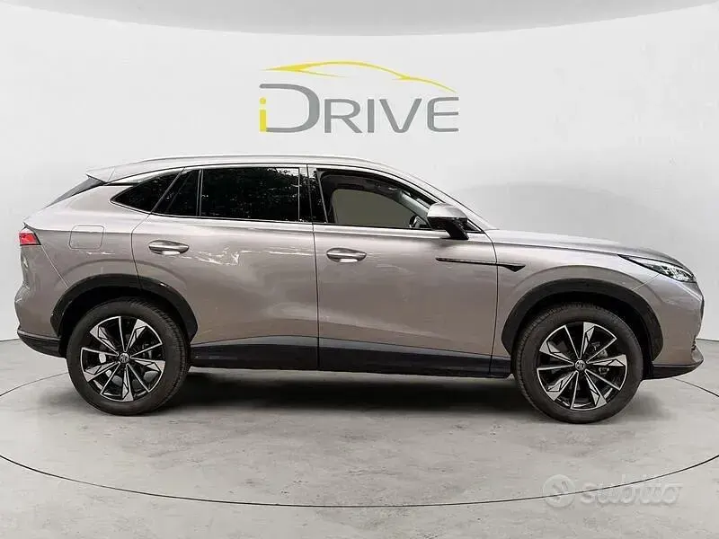 Usata MG HS Luxury 170 CV (125 kW) 2025 Grigio SUV