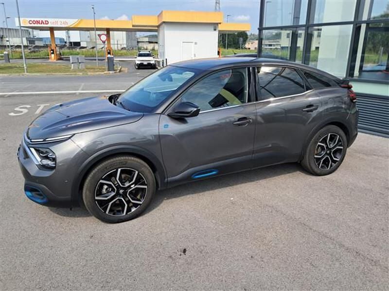Usata Citroën e-C4 Shine 100 kW (136 CV) 2023 Grigio Berlina