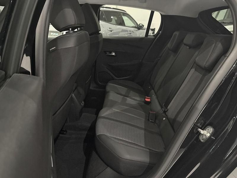 Usata Peugeot 208 Allure 101 CV (74 kW) 2023 Nero Utilitaria