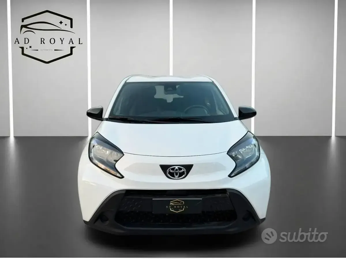 Usata Toyota Aygo X Trend 72 CV (52 kW) 2024 Bianco SUV