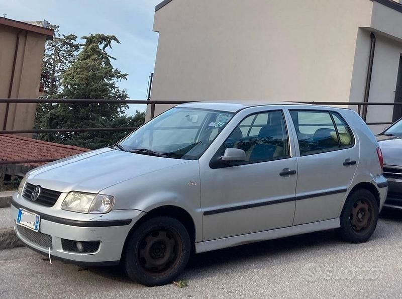 Usata VW Polo 1999 Grigio Berlina