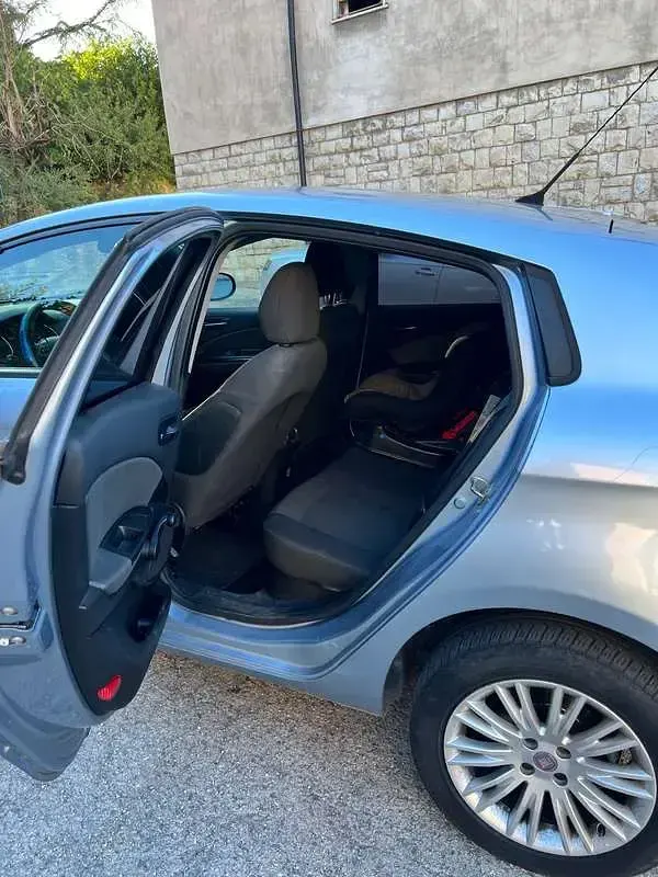 Usata Fiat Bravo Dynamic 120 CV (88 kW) 2007 Blu/azzurro Utilitaria