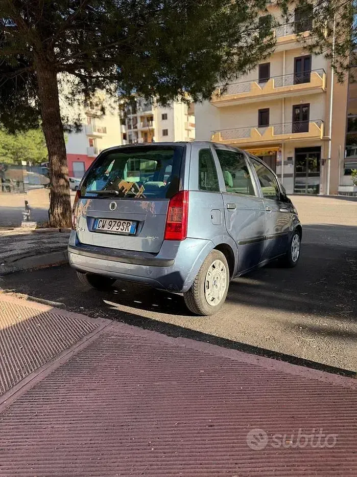 Usata Fiat Idea 69 CV (50 kW) 2006 Blu Monovolume