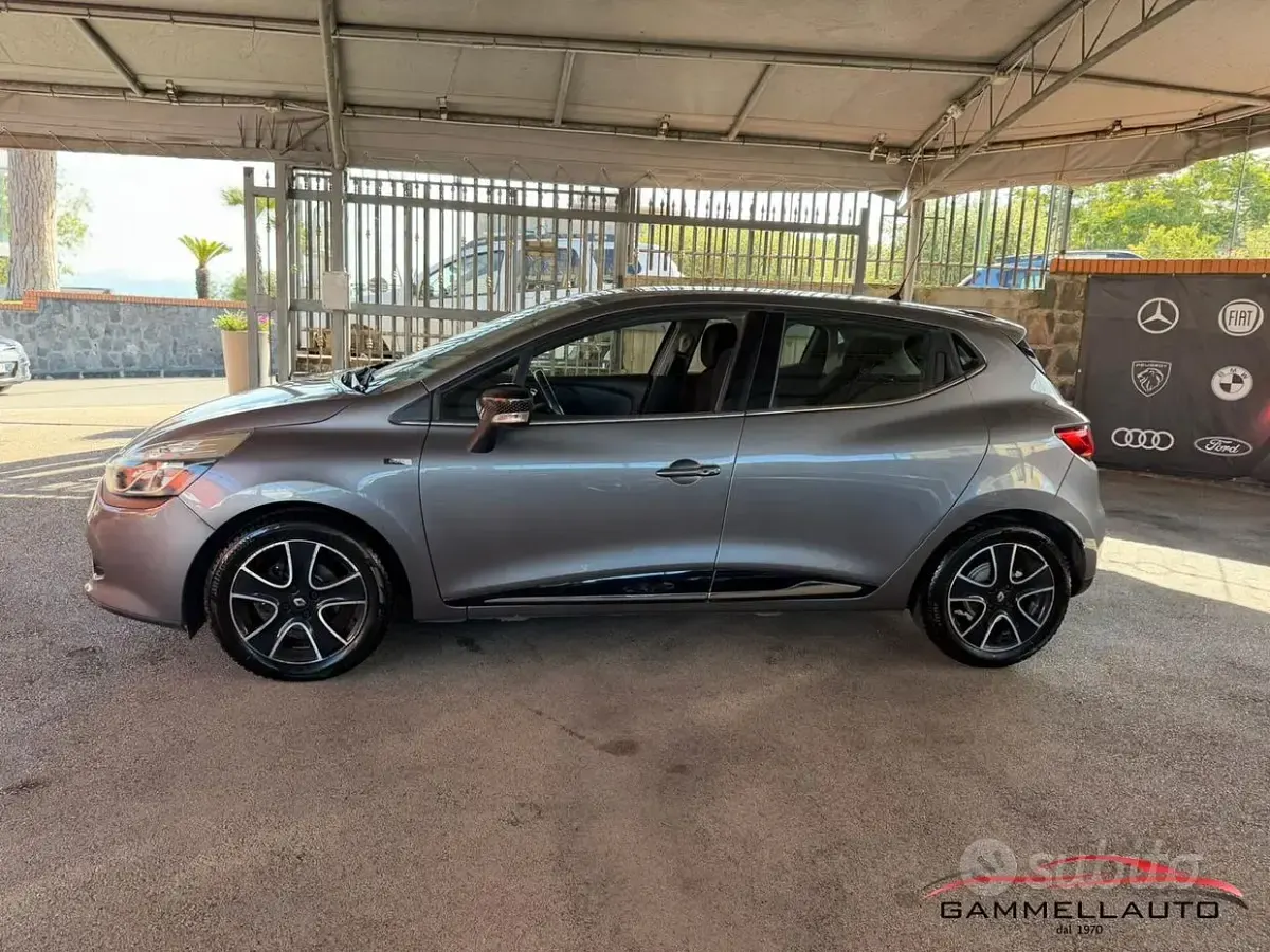 Usata Renault Clio IV 75 CV (55 kW) 2016 Grigio Berlina