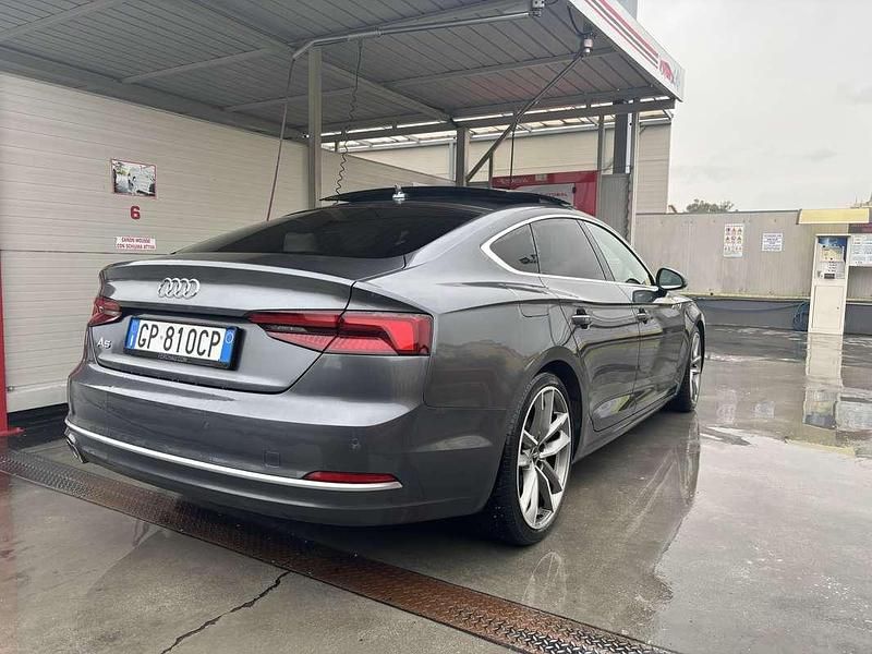Usata Audi A5 Sportback S-Line 190 CV (139 kW) 2019 Grigio Utilitaria