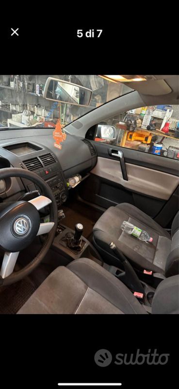 Usata VW Polo Cross 48 CV (35 kW) 2004 Grigio Utilitaria