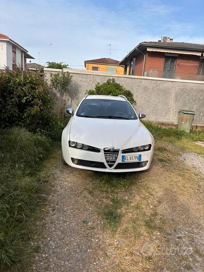 Usata Alfa Romeo 159 136 CV (100 kW) 2012 Bianco Station wagon