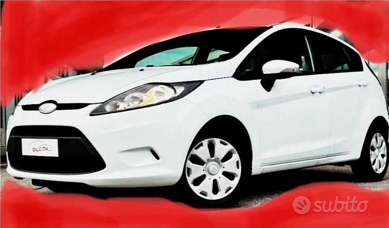 Usata Ford Fiesta 75 CV (55 kW) 2010 Bianco Utilitaria