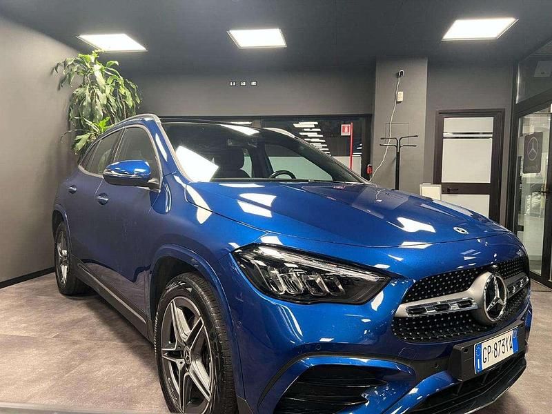 Usata Mercedes GLA250 AMG Line Premium Plus 163 CV (119 kW) 2023 Blu spettrale SUV