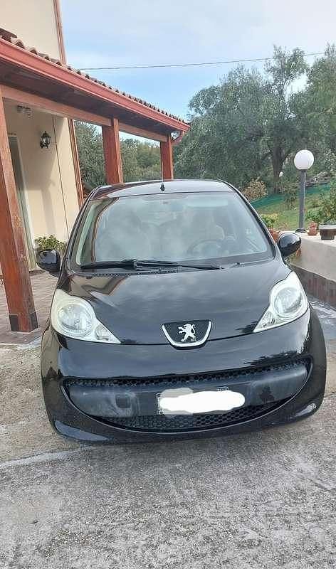 Usata Peugeot 107 68 CV (50 kW) 2007 Utilitaria