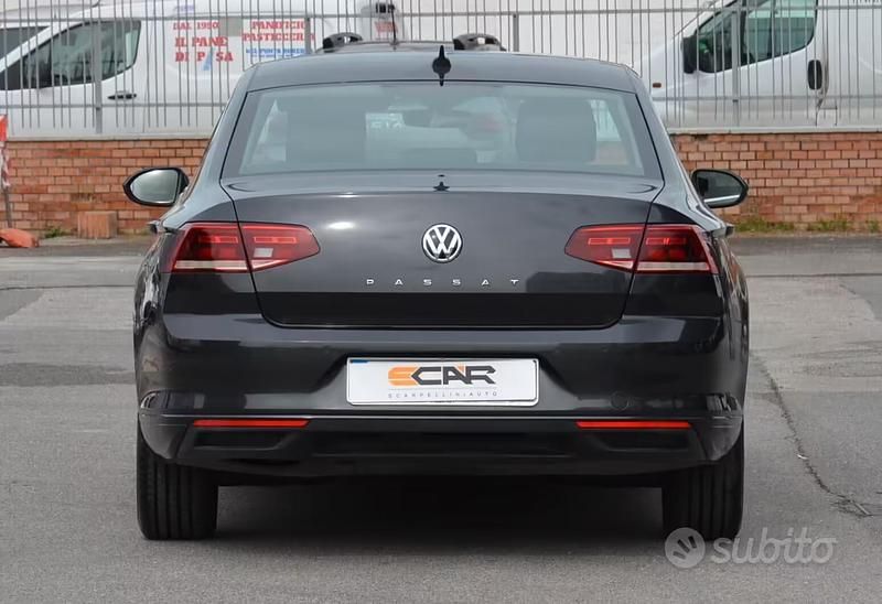 Usata VW Passat Business 120 CV (88 kW) 2020 Nero Berlina