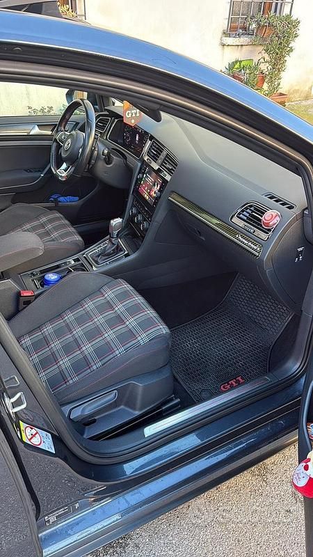 Usata VW Golf VII GTI 245 CV (180 kW) 2019 Grigio Berlina