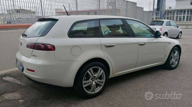 Usata Alfa Romeo 159 170 CV (125 kW) 2012 Bianco Station wagon
