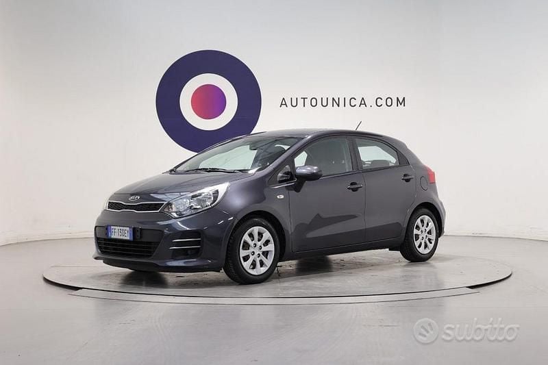 Usata Kia Rio City 84 CV (61 kW) 2016 Grigio Utilitaria