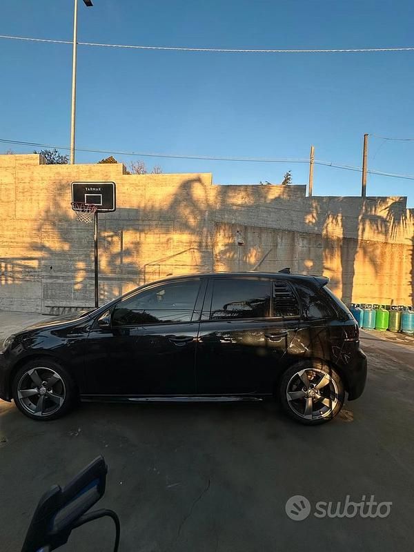 Usata VW Golf VI 105 CV (77 kW) 2011 Utilitaria