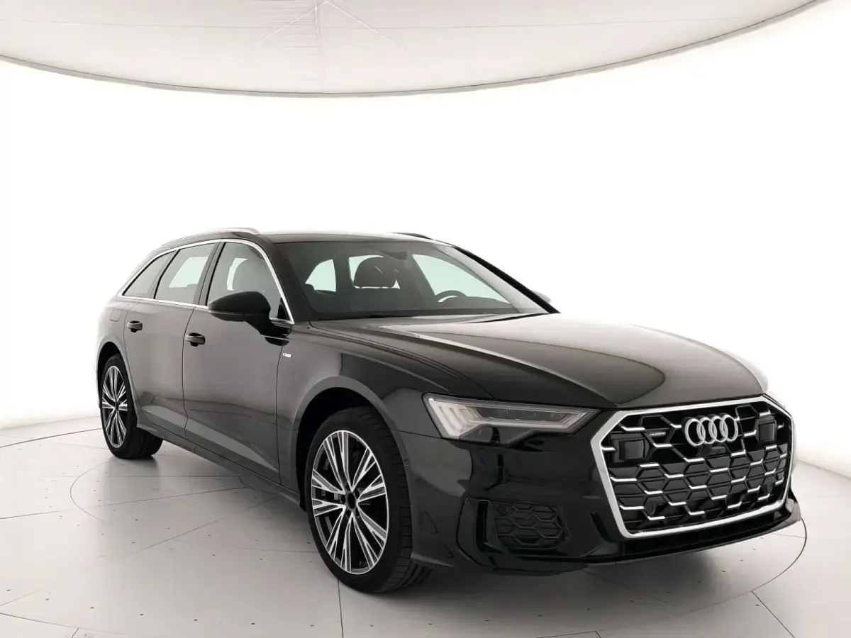 Nuova Audi A6 Business 286 CV (210 kW) 2026 Nero Station wagon