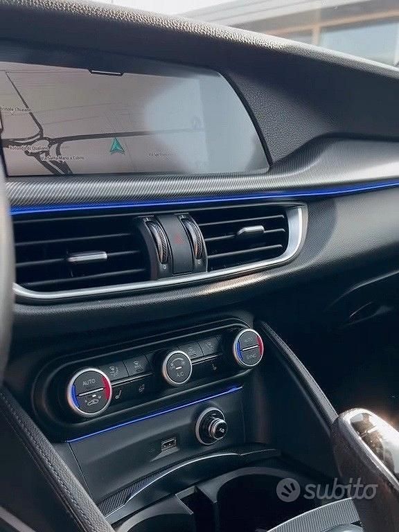 Usata Alfa Romeo Stelvio Veloce 209 CV (153 kW) 2020 Blu SUV