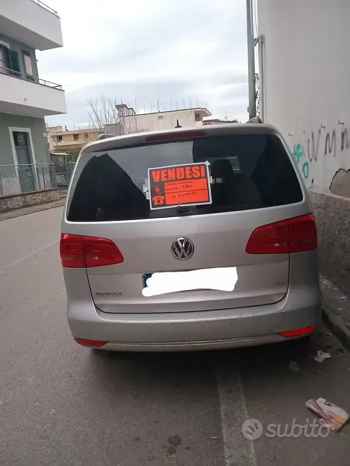 Usata VW Touran 102 CV (75 kW) 2014 Grigio Monovolume