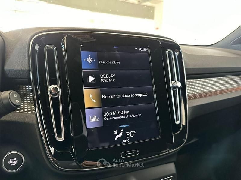 Usata Volvo XC40 R-Design 150 CV (110 kW) 2018 Nero SUV