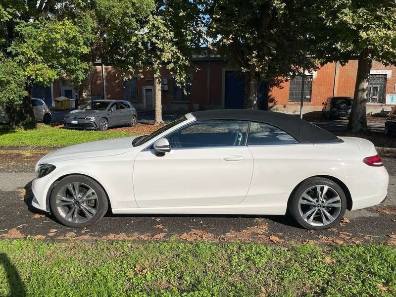 Usata Mercedes C220 170 CV (125 kW) 2017 Other Cabrio