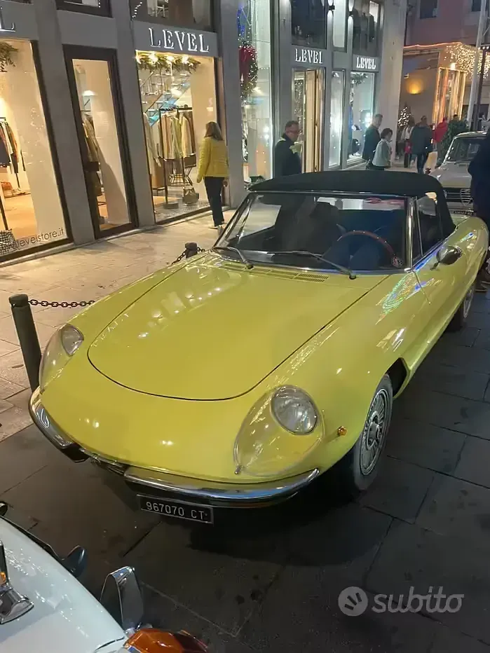 Usata Alfa Romeo Spider Veloce 132 CV (97 kW) 1970 Giallo Cabrio