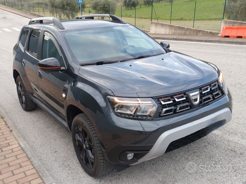 Usata Dacia Duster Extreme 116 CV (85 kW) 2022 Grigio SUV