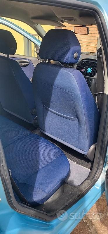 Usata Fiat Punto 2003 Utilitaria