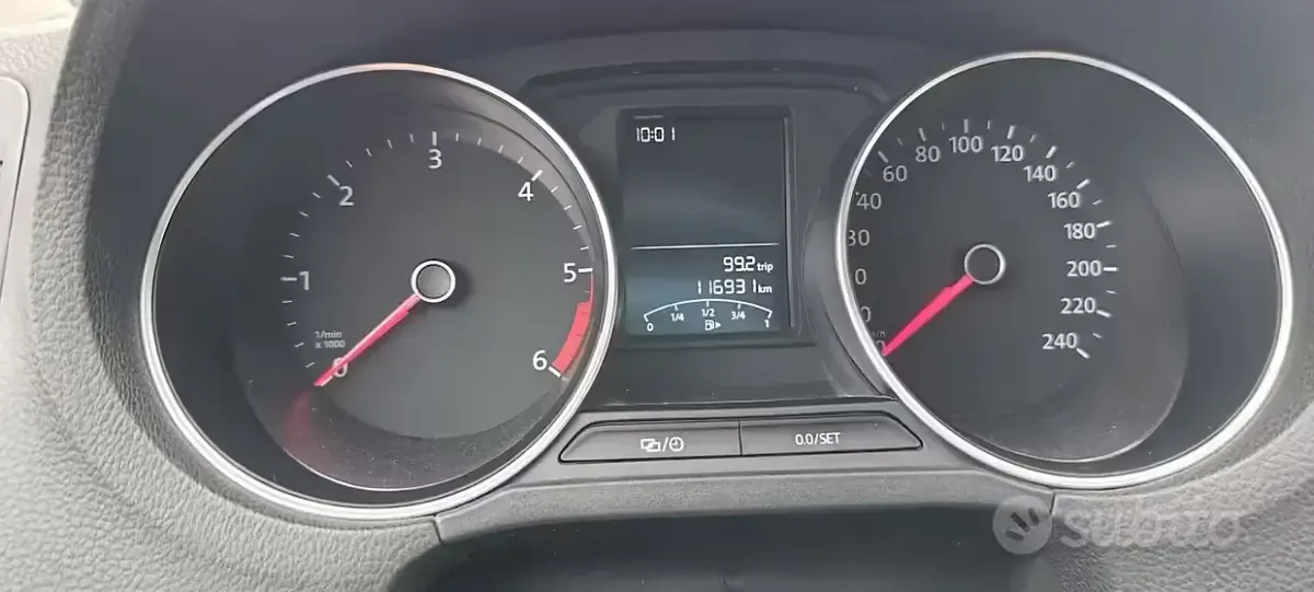 Usata VW Polo Comfortline 75 CV (55 kW) 2015 Grigio Berlina