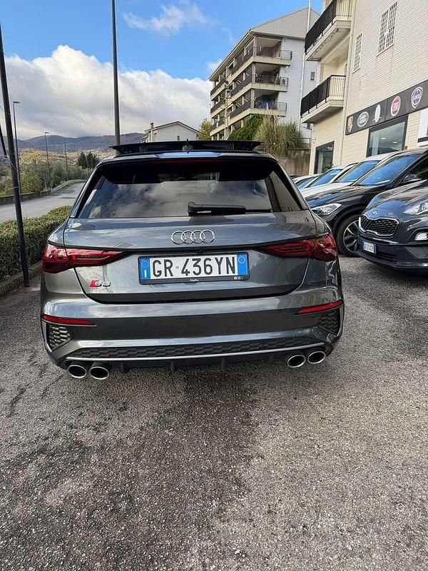 Usata Audi S3 Sport 310 CV (228 kW) 2023 Grigio daytona Berlina