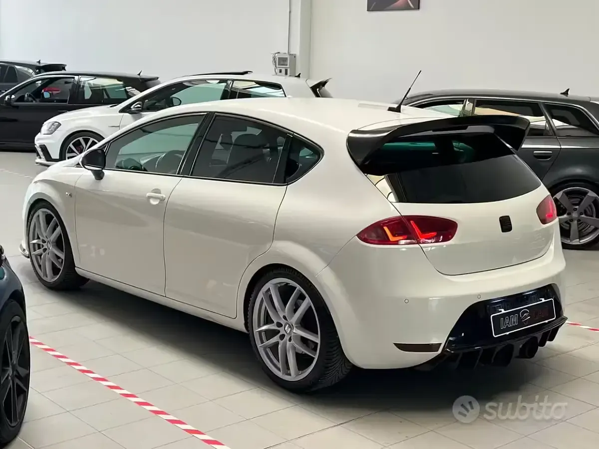 Usata Seat Leon CUPRA 265 CV (194 kW) 2011 Bianco Utilitaria