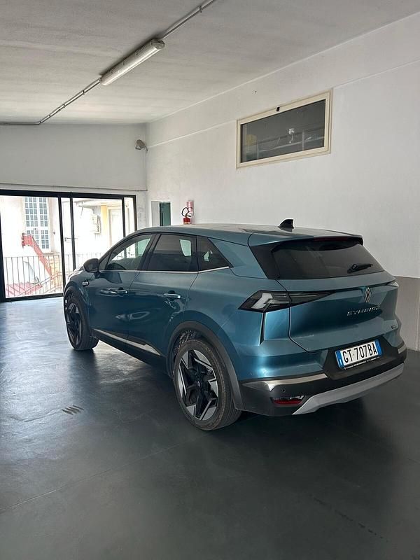 Usata Renault Symbioz Iconic 93 CV (68 kW) 2024 Blu SUV