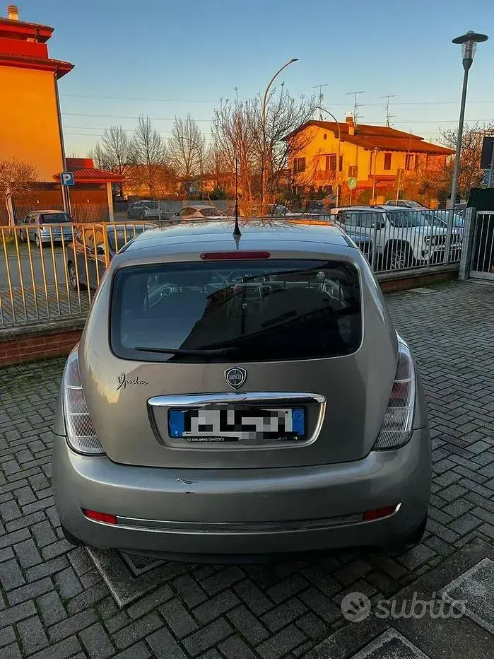 Usata Lancia Ypsilon 77 CV (56 kW) 2010 Utilitaria
