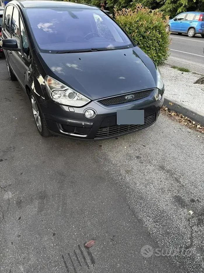 Usata Ford S-MAX 145 CV (106 kW) 2009 Grigio Monovolume