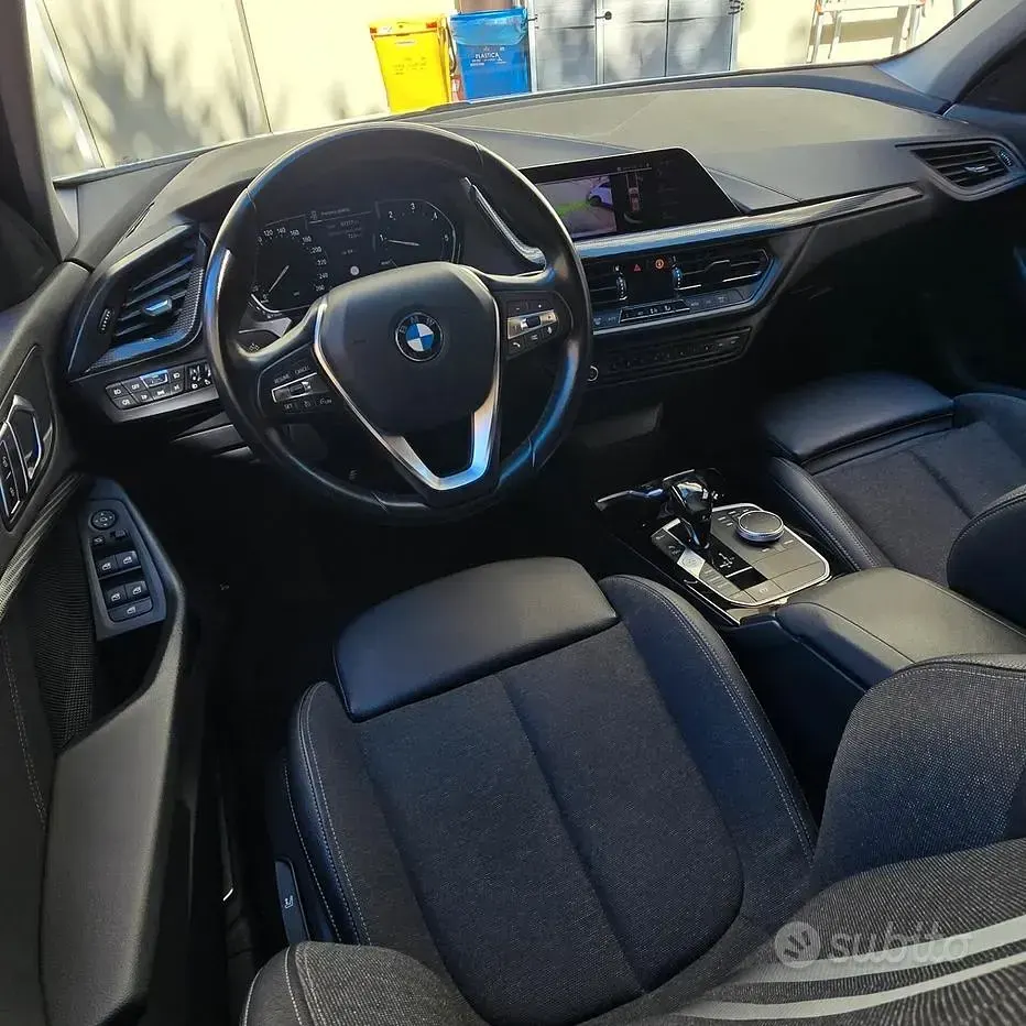 Usata BMW 116 Sport Line 116 CV (85 kW) 2021 Bianco Utilitaria