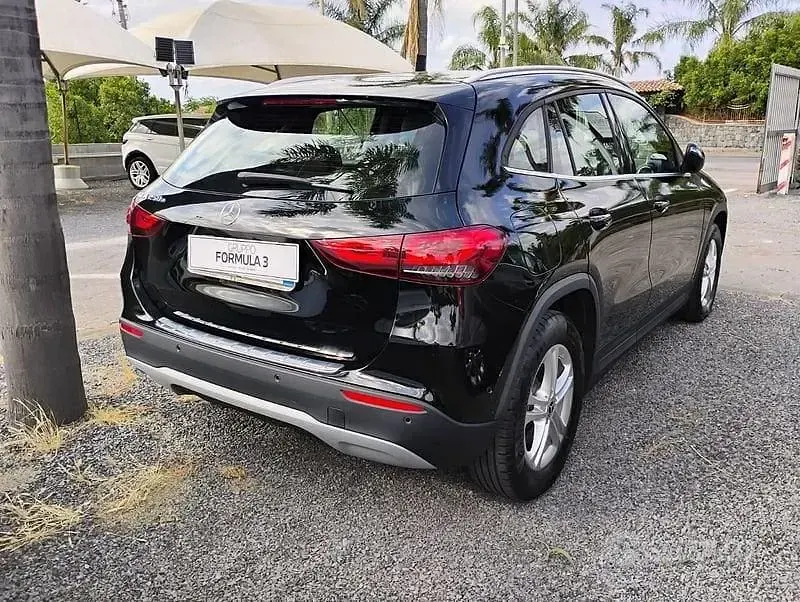 Usata Mercedes GLA250 Advanced 218 CV (160 kW) 2023 Nero SUV