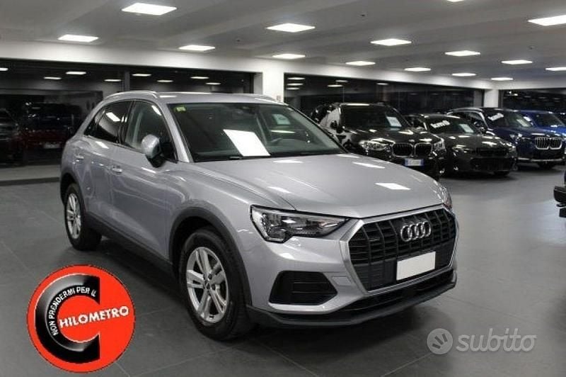 Grigio Usata 2020 Audi Q3 S-Line SUV | 21.900 € (Super prezzo) - Immagine 1/4