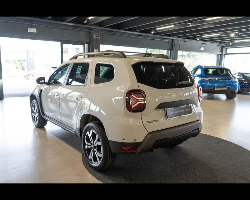 Usata Dacia Duster Journey 101 CV (74 kW) 2023 Bianco SUV