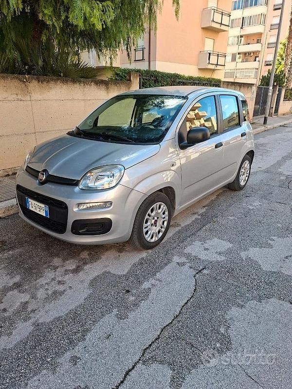 Usata Fiat Panda 69 CV (50 kW) 2015 Grigio Berlina