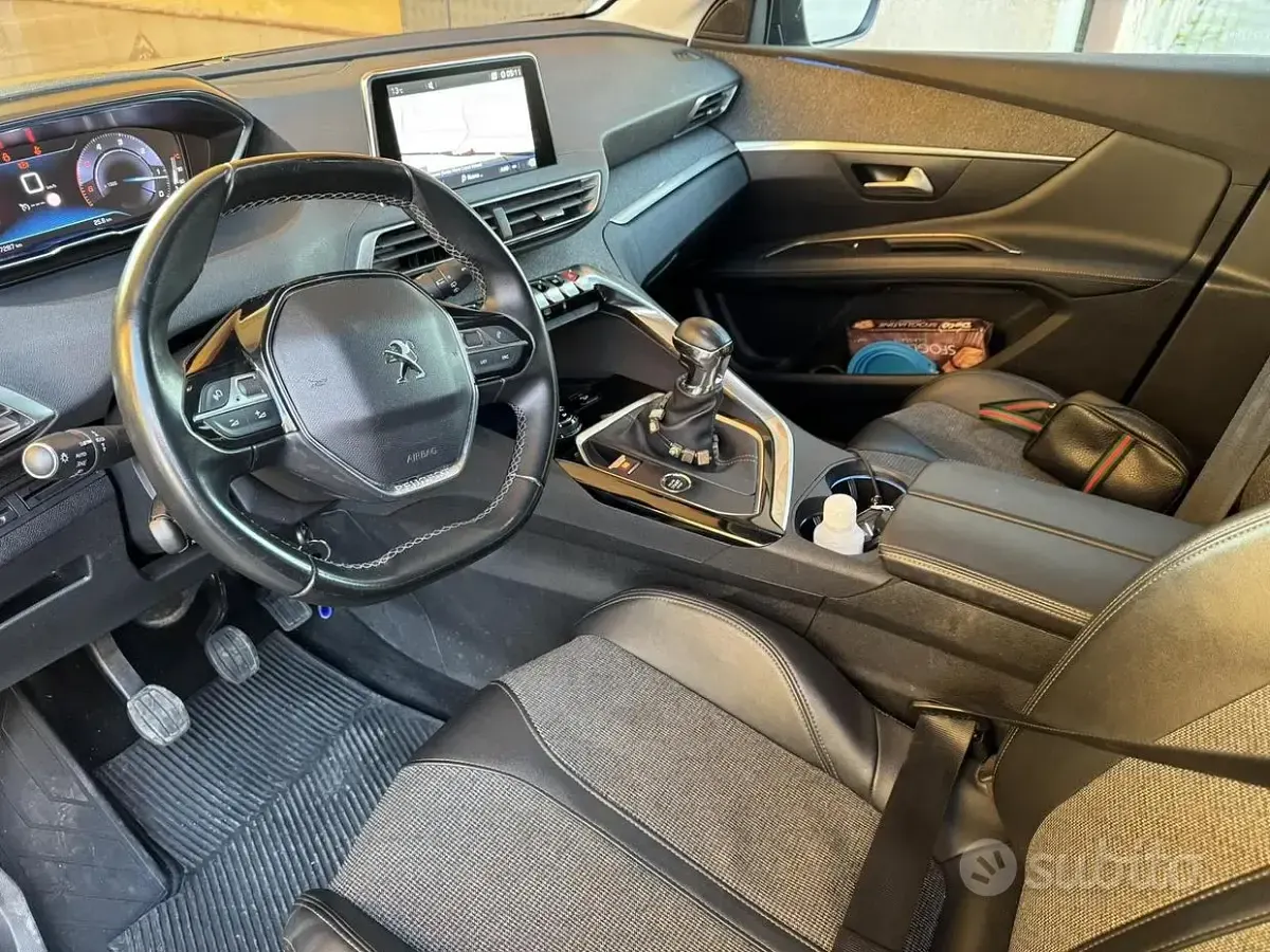 Usata Peugeot 3008 2019 Grigio SUV